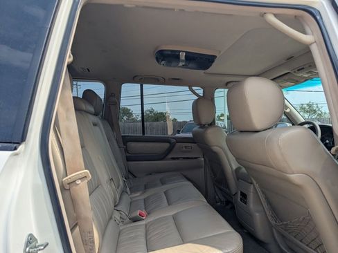 Used 2004 Toyota Land Cruiser AWD/4WD image 14