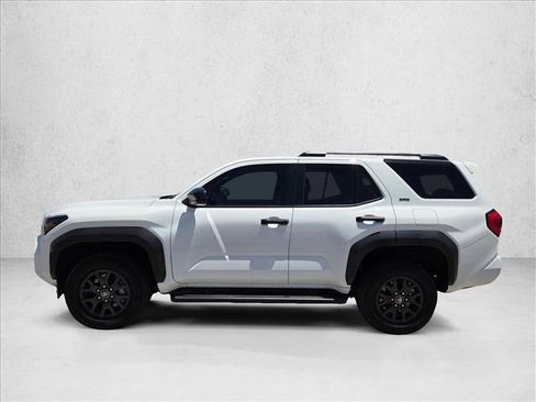 Certified 2025 Toyota 4Runner SR5 AWD/4WD image 8