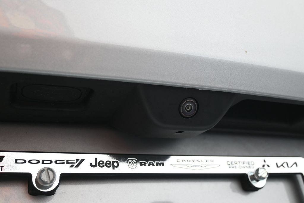 Used 2025 Jeep Grand Cherokee L Limited RWD image 36