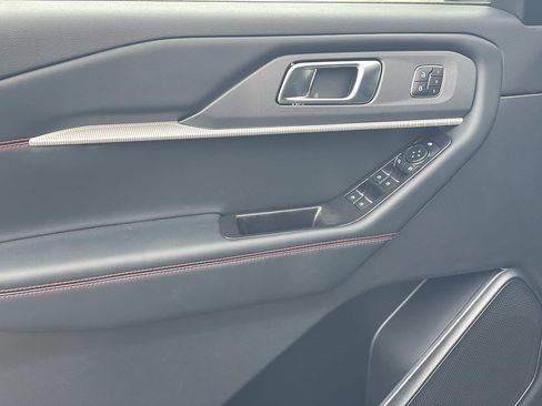 New 2026 Ford Explorer ST-Line w/ Premium Package RWD image 18