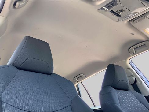 Used 2024 Toyota RAV4 XLE FWD image 14