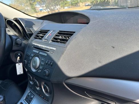 Used 2010 MAZDA MAZDA3 s Grand Touring image 46