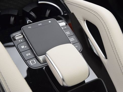 New 2026 Mercedes-Benz GLE 450e 4MATIC image 29