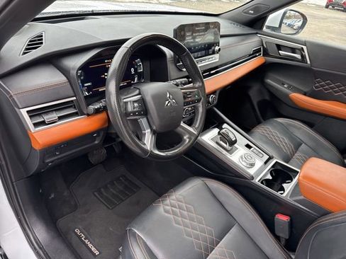 Used 2024 Mitsubishi Outlander SEL image 57