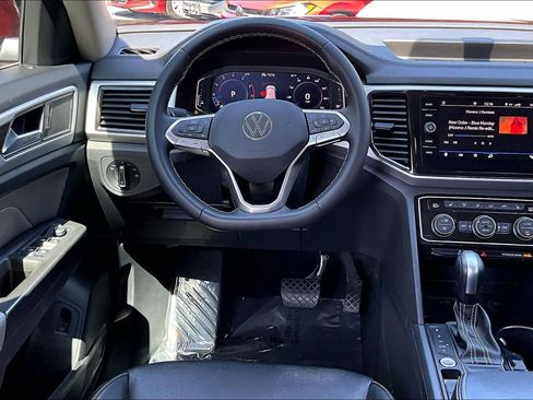 Used 2023 Volkswagen Atlas SE image 6