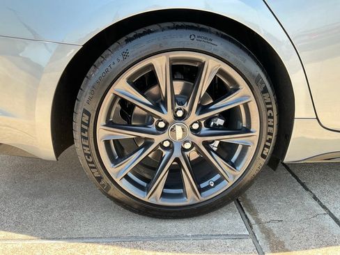 Used 2025 Cadillac CT5 V w/ Technology Package RWD image 9