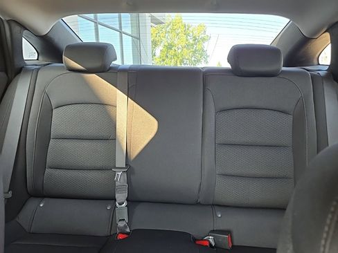 Used 2022 Chevrolet Malibu LS image 32