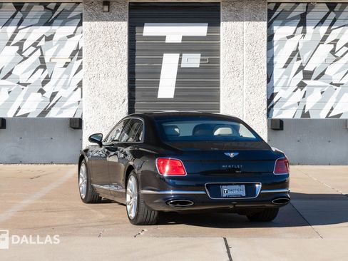 Used 2020 Bentley Flying Spur W12 image 13