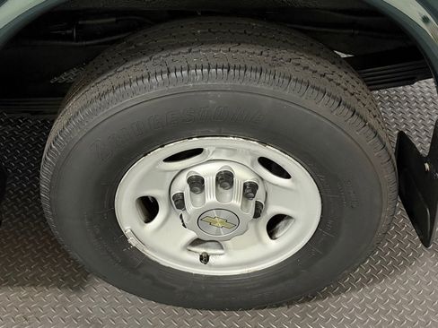 Used 2014 Chevrolet Express 3500 LS image 19