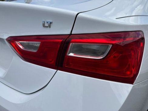 Used 2018 Chevrolet Malibu LT FWD image 50