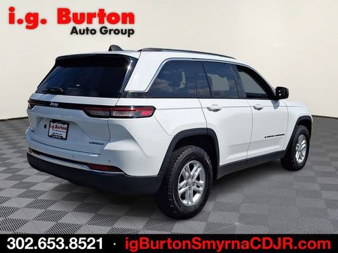 Used 2023 Jeep Grand Cherokee Laredo w/ Luxury Tech Group I AWD/4WD image 6
