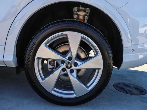 New 2025 Audi Q5 Premium Plus image 13