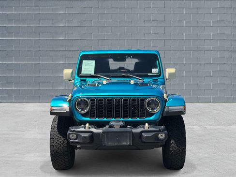 Used 2024 Jeep Wrangler Unlimited Rubicon AWD/4WD image 2