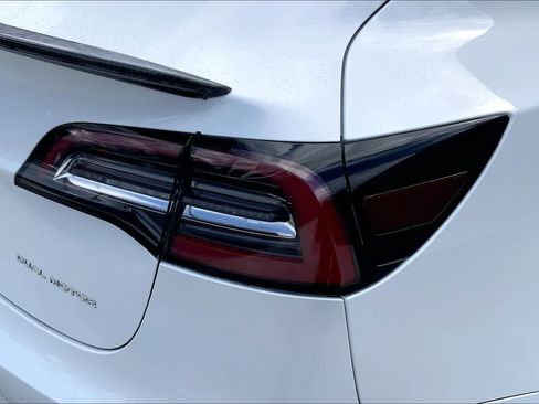 Used 2020 Tesla Model 3 Long Range AWD/4WD image 32