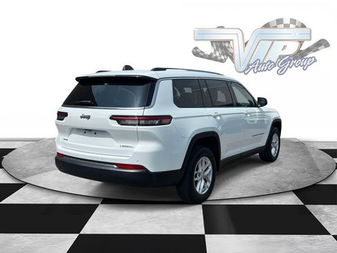 Used 2023 Jeep Grand Cherokee L Laredo w/ Luxury Tech Group I AWD/4WD image 5