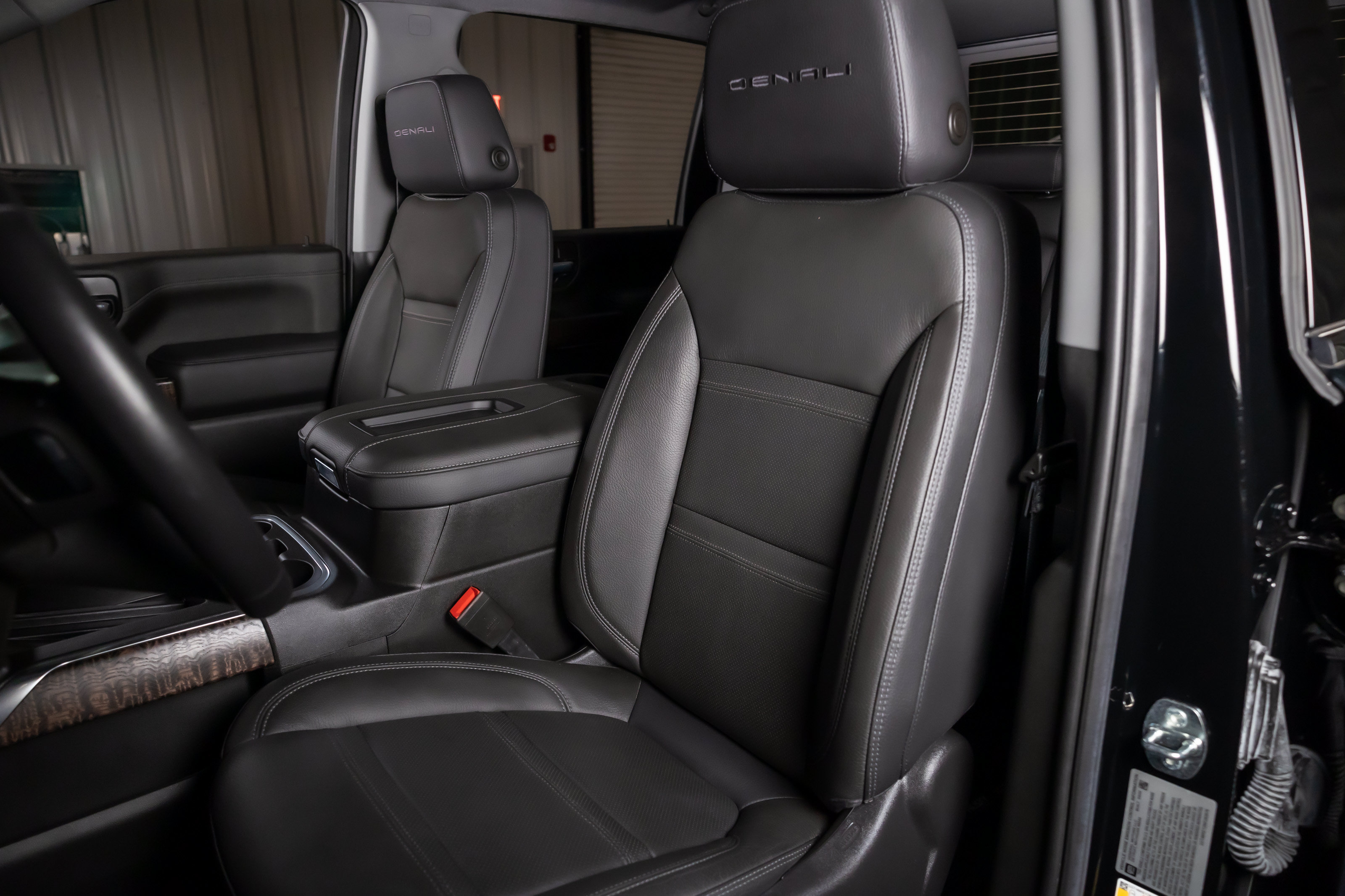 Used 2022 GMC Sierra 2500 Denali AWD/4WD image 5