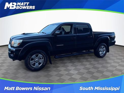 Used 2011 Toyota Tacoma PreRunner w/ TRD Sport Pkg image 1