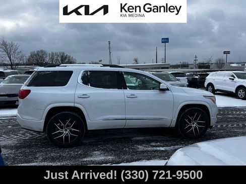 Used 2019 GMC Acadia Denali w/ Technology Package image 4
