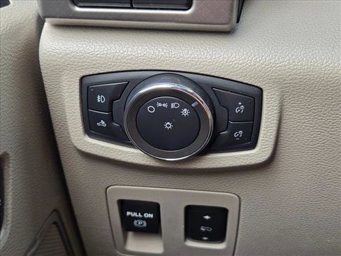 Used 2019 Ford F150 Limited w/ Trailer Tow Package image 11