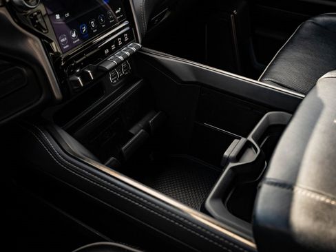 Used 2020 RAM 2500 Limited image 40