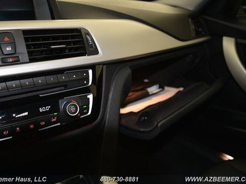 Used 2018 BMW 320i Sedan image 31