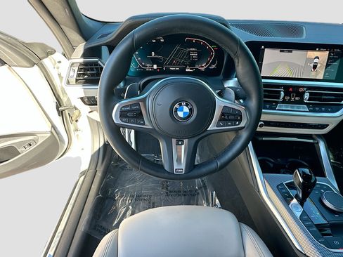 Used 2023 BMW 430i Convertible w/ M Sport Package image 22