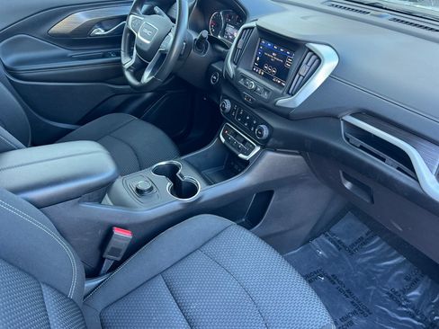 Used 2024 GMC Terrain SLE AWD/4WD image 13
