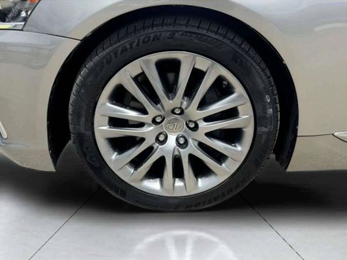Used 2016 Lexus LS 460 w/ Comfort Package RWD image 62