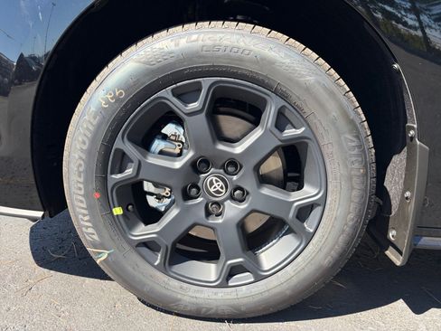 New 2026 Toyota Sienna XLE Woodland Edition AWD/4WD image 26