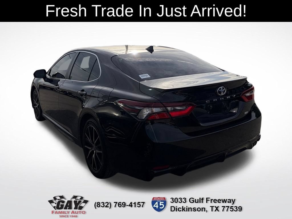 Used 2026 Toyota Camry XLE FWD image 7