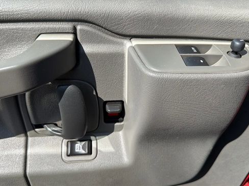 Used 2019 Chevrolet Express 3500 w/ Driver Convenience Package image 18