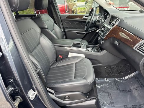 Used 2014 Mercedes-Benz GL 450 4MATIC image 13