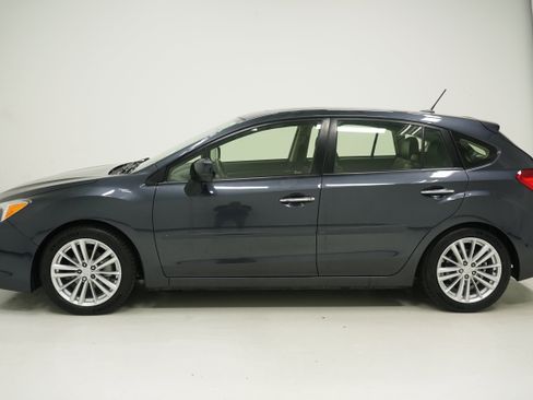 Used 2012 Subaru Impreza 2.0i Limited w/ Popular Pkg 1 AWD/4WD image 7