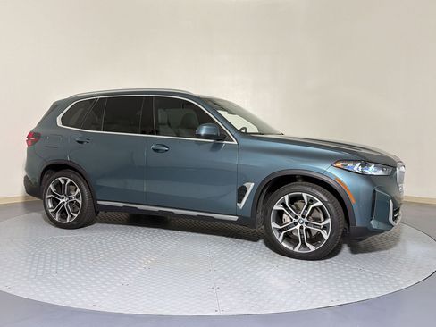 Certified 2024 BMW X5 sDrive40i w/ Premium Package RWD image 7