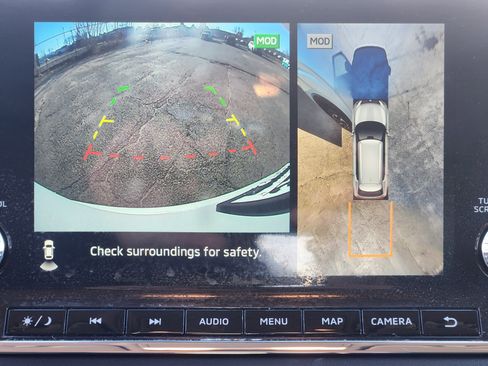 Used 2024 Mitsubishi Outlander SE image 14