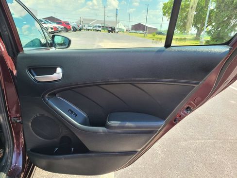 Used 2017 Kia Forte LX FWD image 13