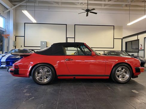 Used 1987 Porsche 911 Carrera image 2