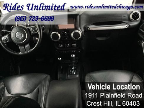 Used 2015 Jeep Wrangler Unlimited Rubicon w/ Dual Top Group AWD/4WD image 34
