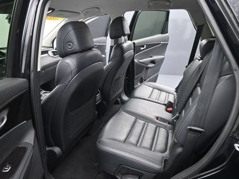 Used 2017 Kia Sorento FWD w/ LX Convenience Package image 16
