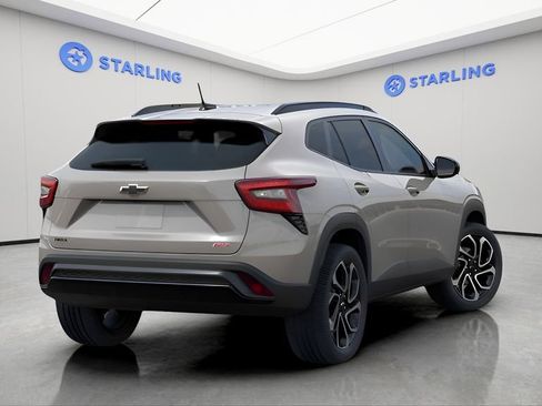 New 2026 Chevrolet Trax RS w/ Sunroof Package FWD image 3