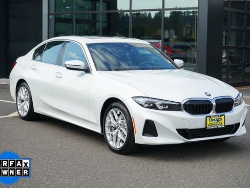 Used 2025 BMW 330i xDrive Sedan w/ Convenience Package image 1