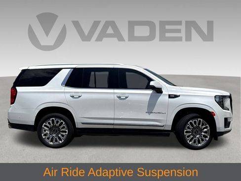 Used 2023 GMC Yukon Denali Ultimate AWD/4WD image 24