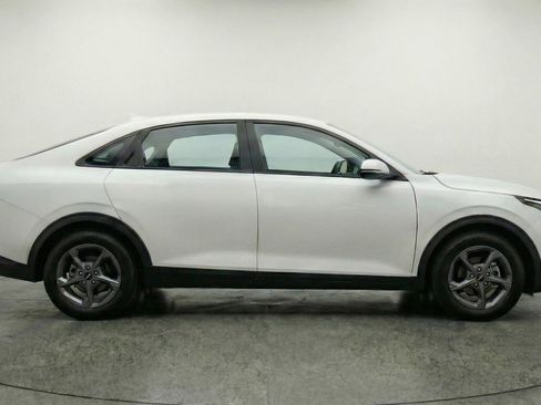 Used 2025 Kia K4 FWD image 11