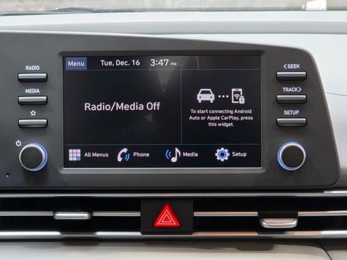 New 2026 Hyundai Elantra SE image 19