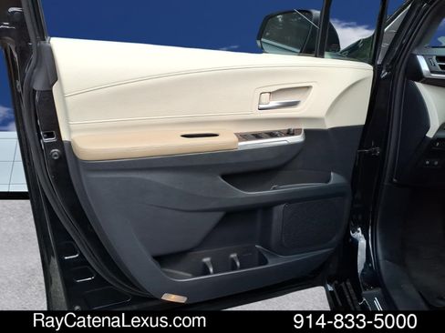 Used 2021 Toyota Sienna XLE w/ XLE Plus Package AWD/4WD image 10