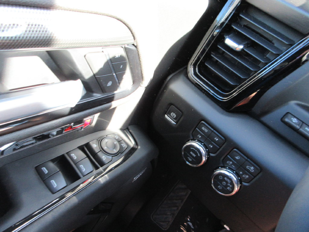 New 2026 GMC Sierra 1500 AT4 w/ AT4 Premium Package AWD/4WD image 18