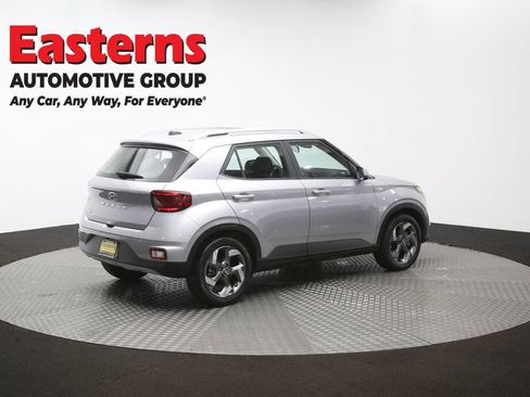 Used 2025 Hyundai Venue SEL FWD image 42