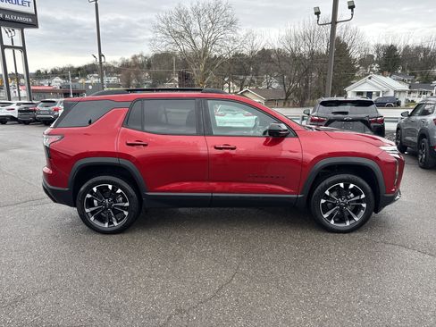 Used 2025 Chevrolet Equinox RS w/ Safety and Technology Package image 2