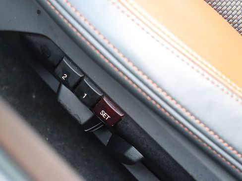 Used 2019 BMW i8 Roadster image 41