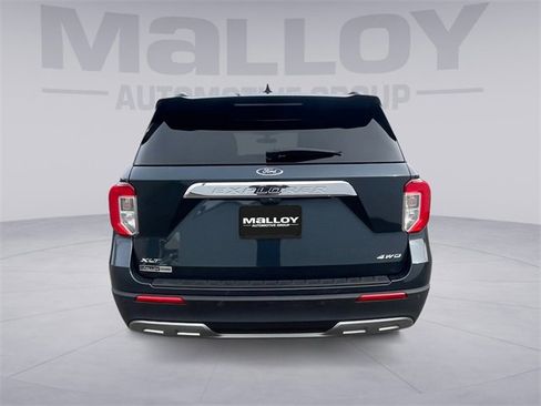 Used 2023 Ford Explorer XLT w/ Equipment Group 202A image 4